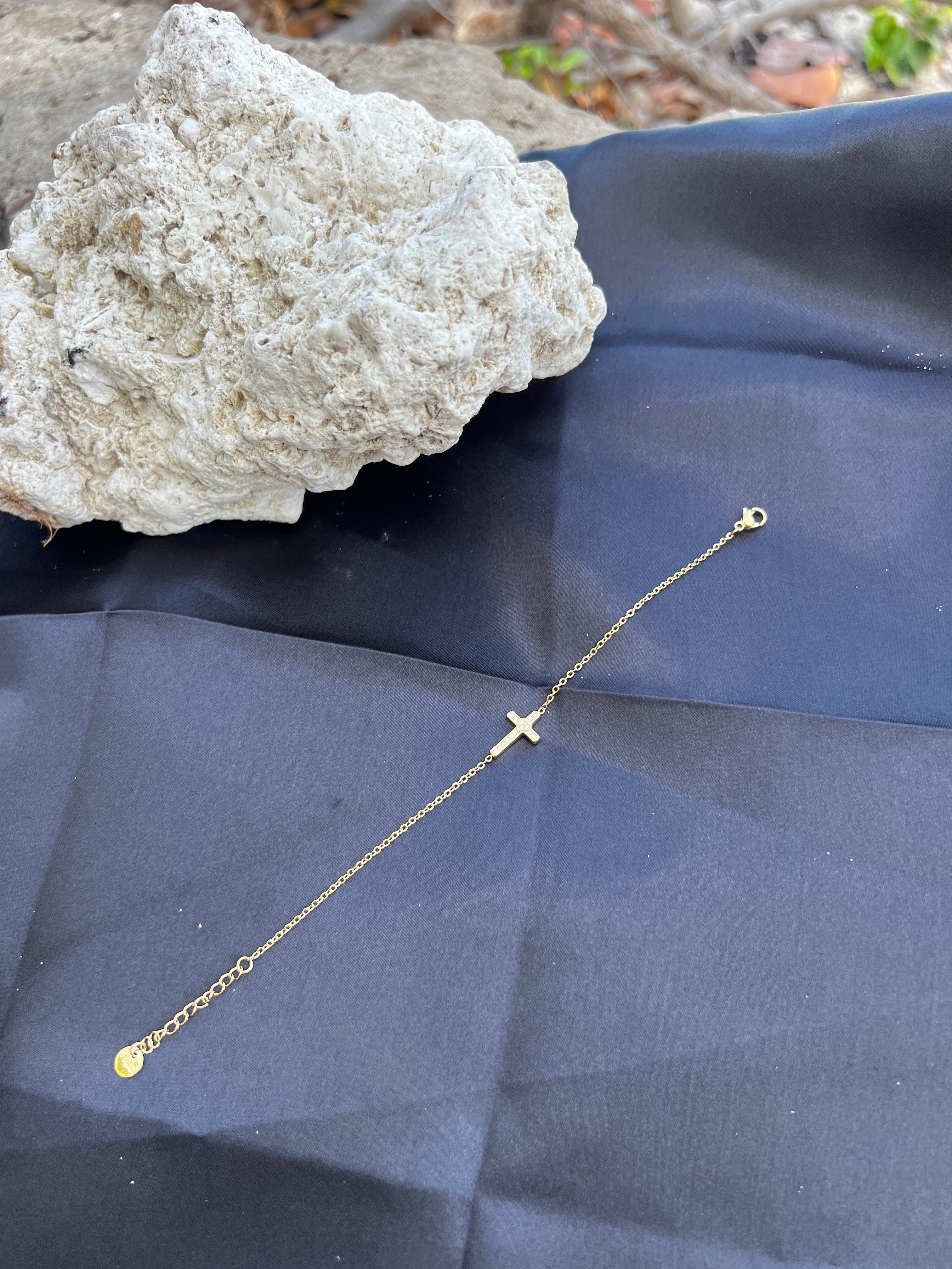 Bracelet croix du christ